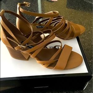 Ladies sandals
